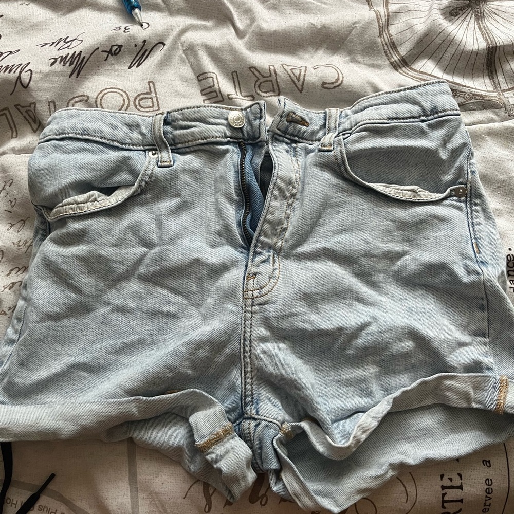 Rolled shorts